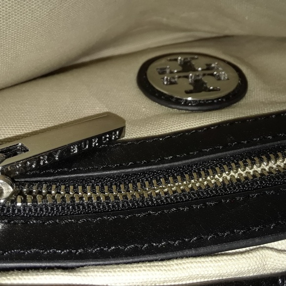 Purses - Picture 2 of 4